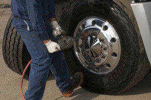 Changing a Semi Truck Tire